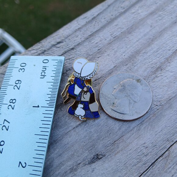 vintage Goose Girl Creations Quilting Figure with Cat Lapel Tack Pin - Picture 3 of 11